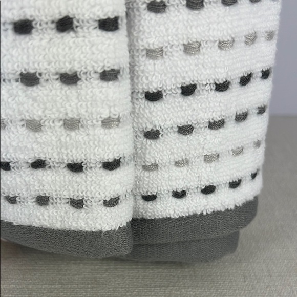 Caro Home Bath Towel Set Gray White 2 Bath 2 Hand 2 Wash 100% Cotton Soft 6 pc - Picture 3 of 7